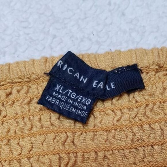 American Eagle Outfitters Butter Yellow Crop Top Size XL Smocked Made in India - Picture 5 of 7